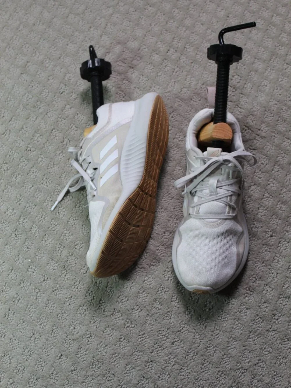 Adidas EdgeBounce Women's Size 8.5 White Beige Athletic Shoes